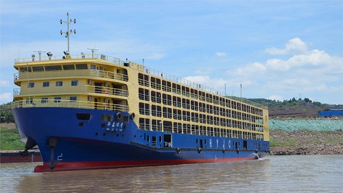 华嘉12号正式投入营运首航武汉